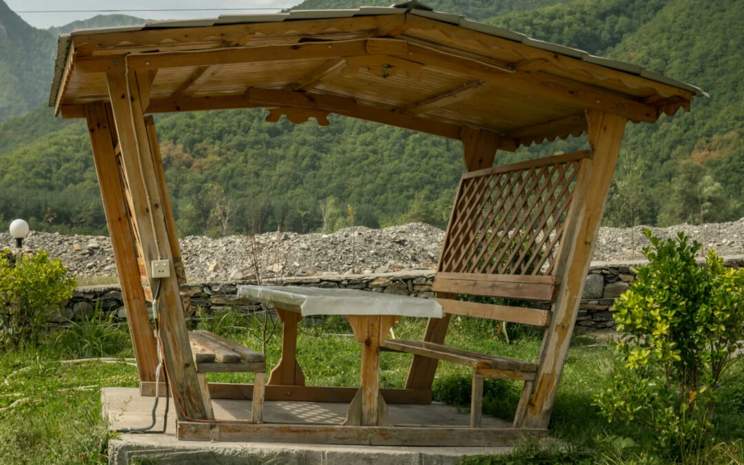 Unschlagbare Vorteile einer Überdachung aus Holz